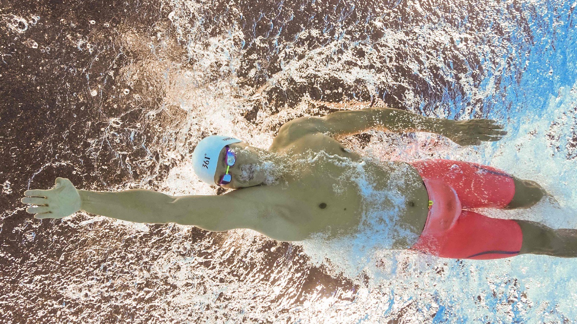 爱游戏登录入口-混合泳团体波兰协作顺畅，混合泳视频欣赏